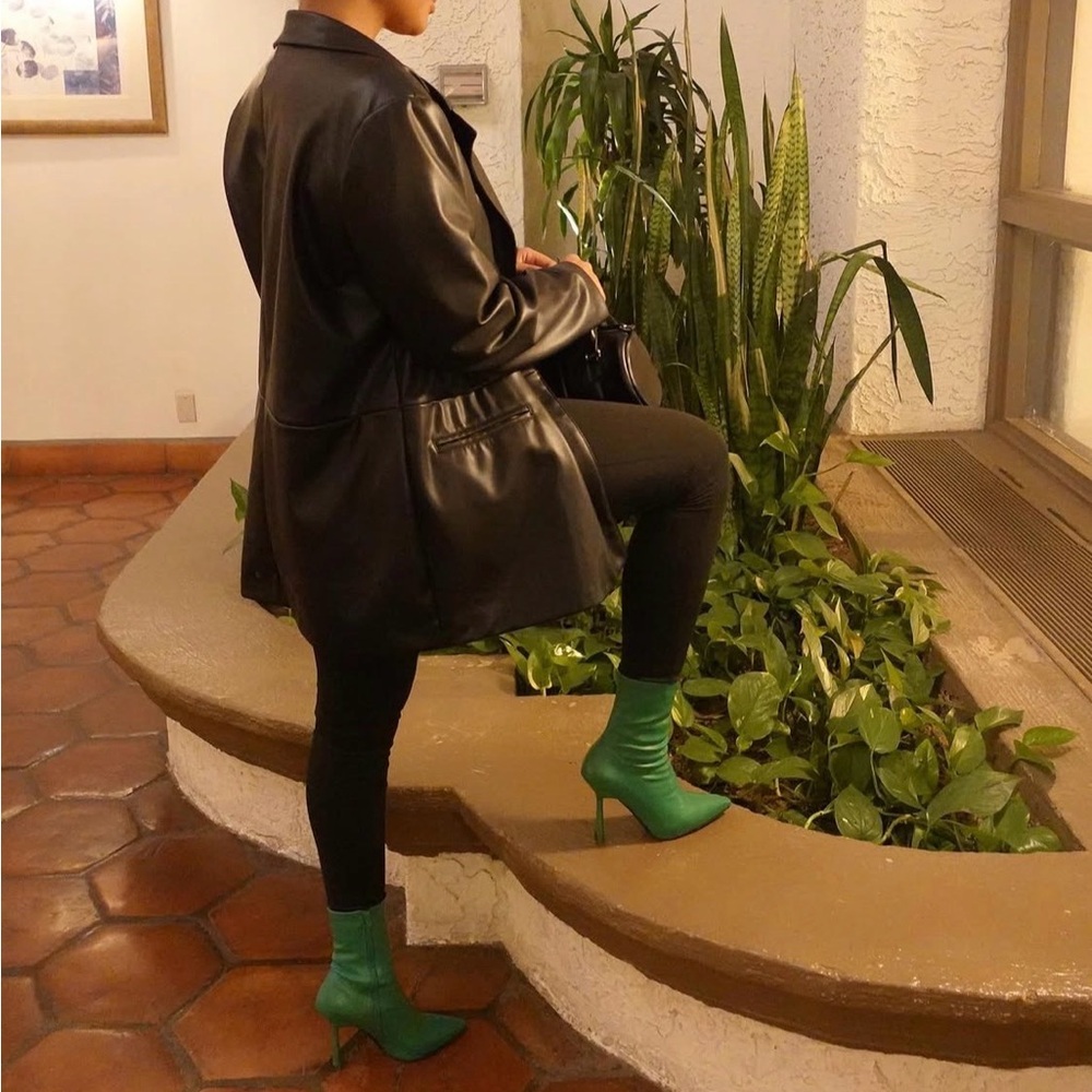 Forever 21 Emerald Green Pointed Toe Mid-Calf Heeled Boots